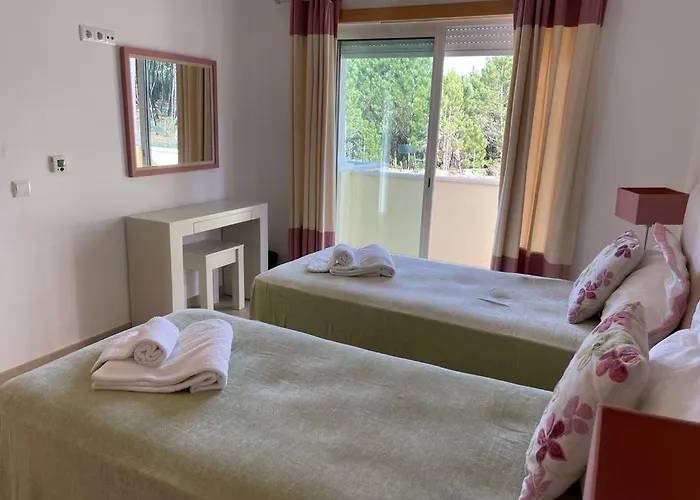 Pluma Rosa Amoreira (Leiria)